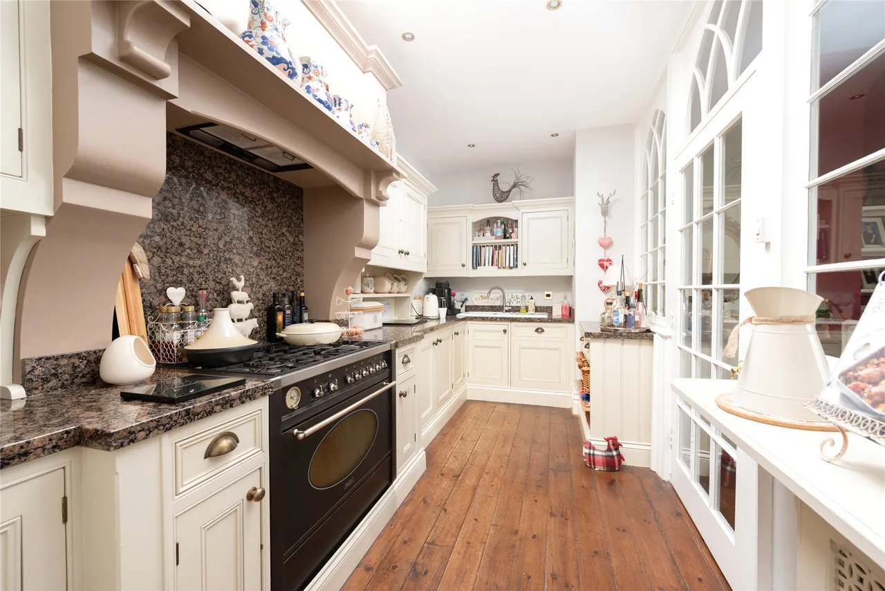 The Hall, Brockhall, NN7, photo 4