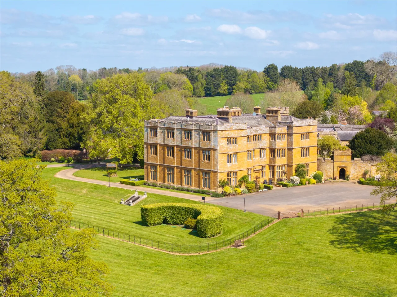 The Hall, Brockhall, NN7, photo 17