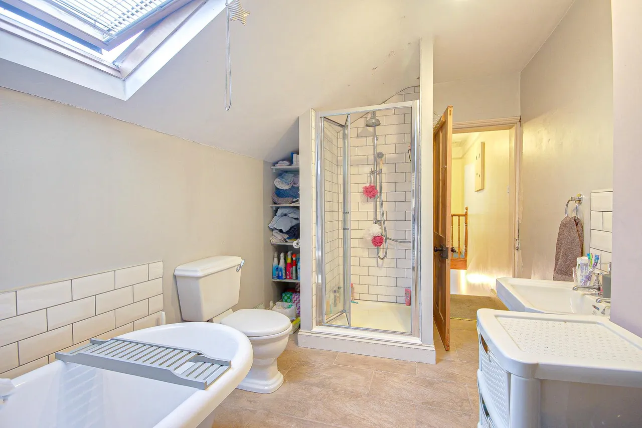 Swan Road, Kingsholm, Gloucester, GL1, photo 9