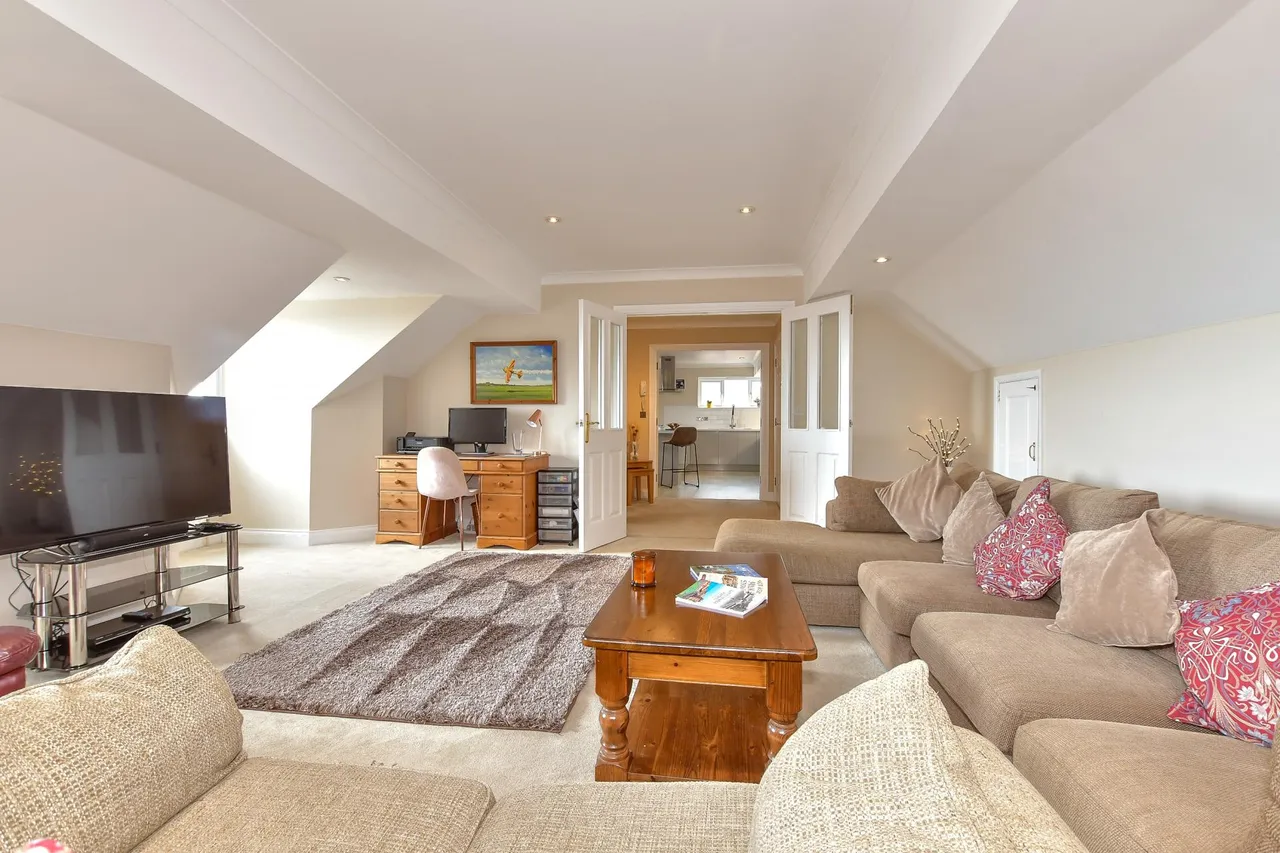 Church Rise, Hythe, CT21, photo 4