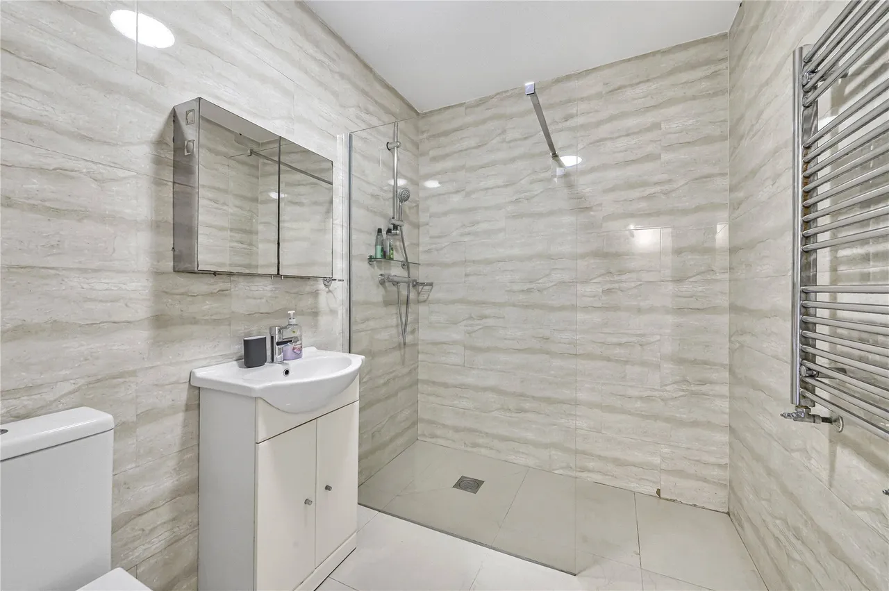 Lendal Terrace, London, SW4, photo 8