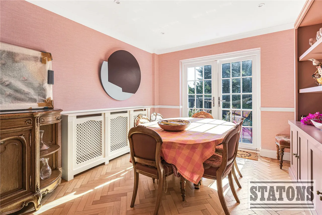 Southway, London, N20 8DE, photo 4