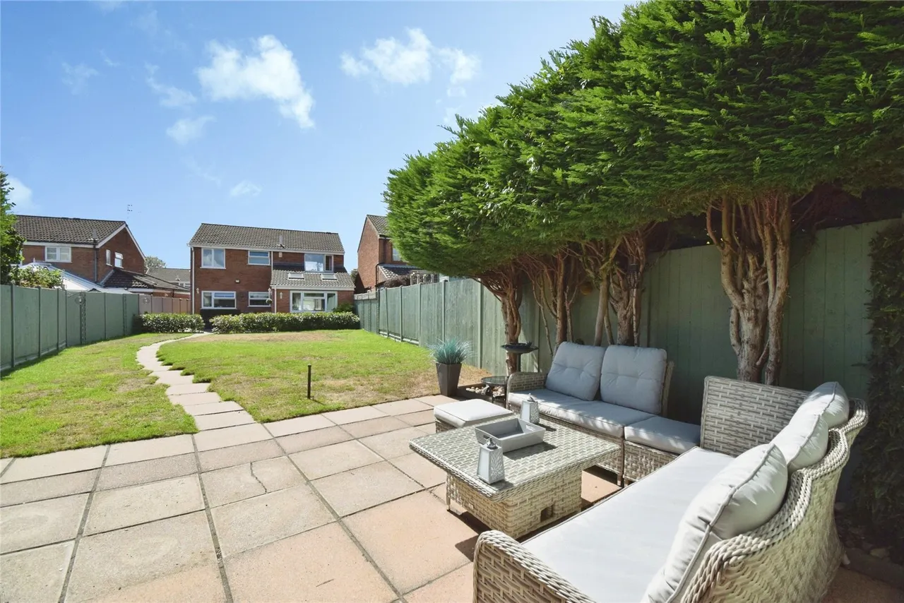 Bideford Close, Wigston, LE18, photo 25