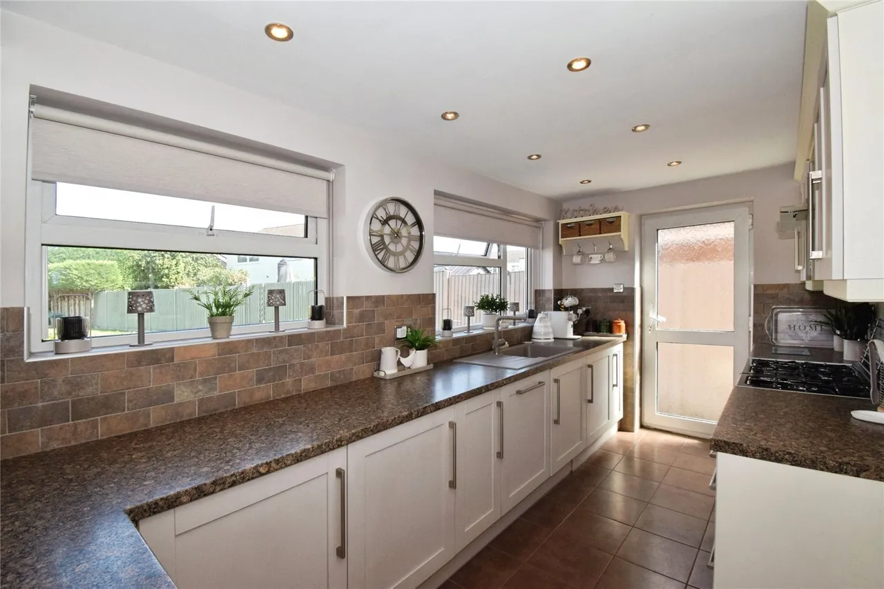Bideford Close, Wigston, LE18, photo 11