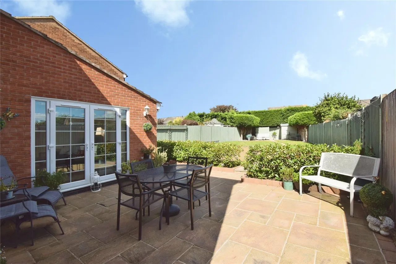 Bideford Close, Wigston, LE18, photo 22