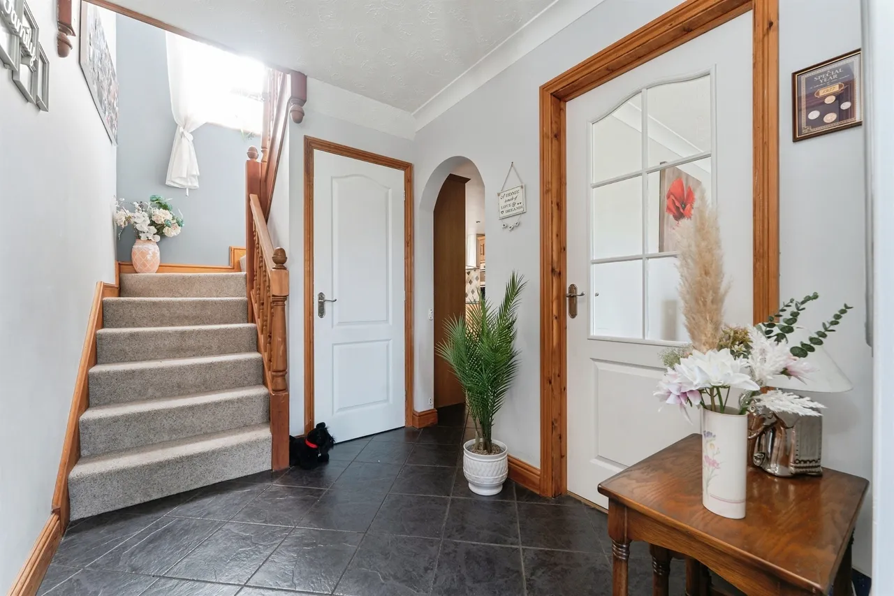 Hawthorn Walk, Bury St. Edmunds, IP28, photo 7