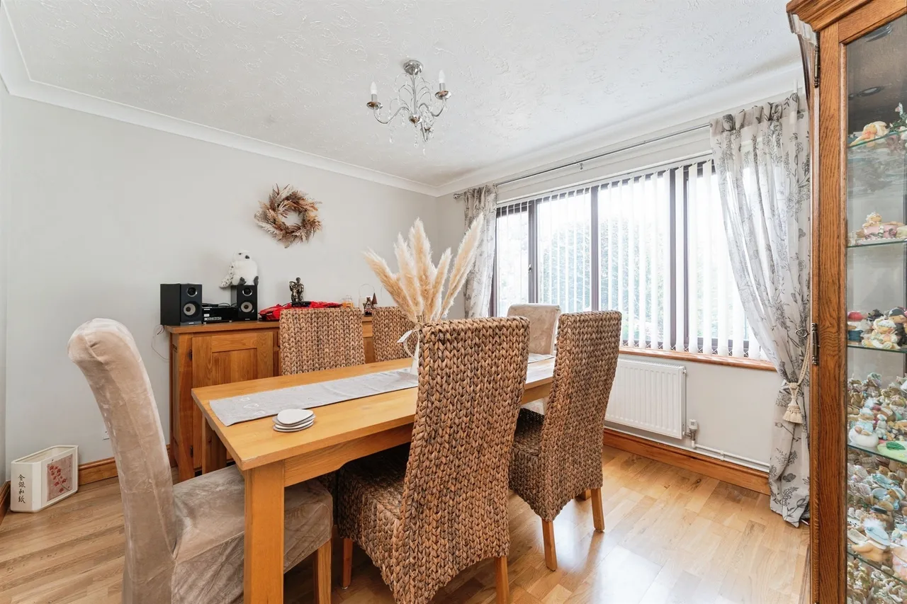 Hawthorn Walk, Bury St. Edmunds, IP28, photo 10