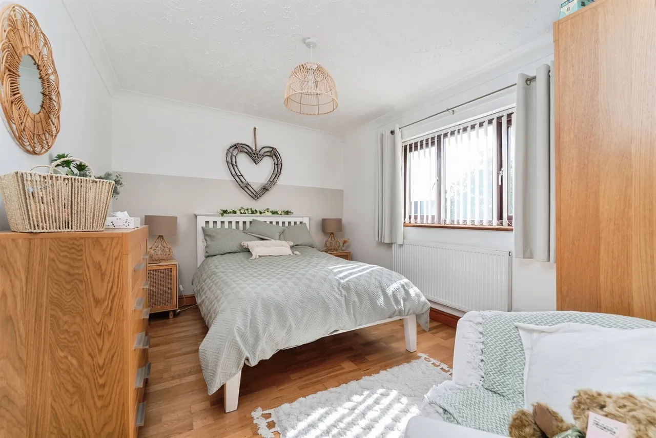 Hawthorn Walk, Bury St. Edmunds, IP28, photo 18