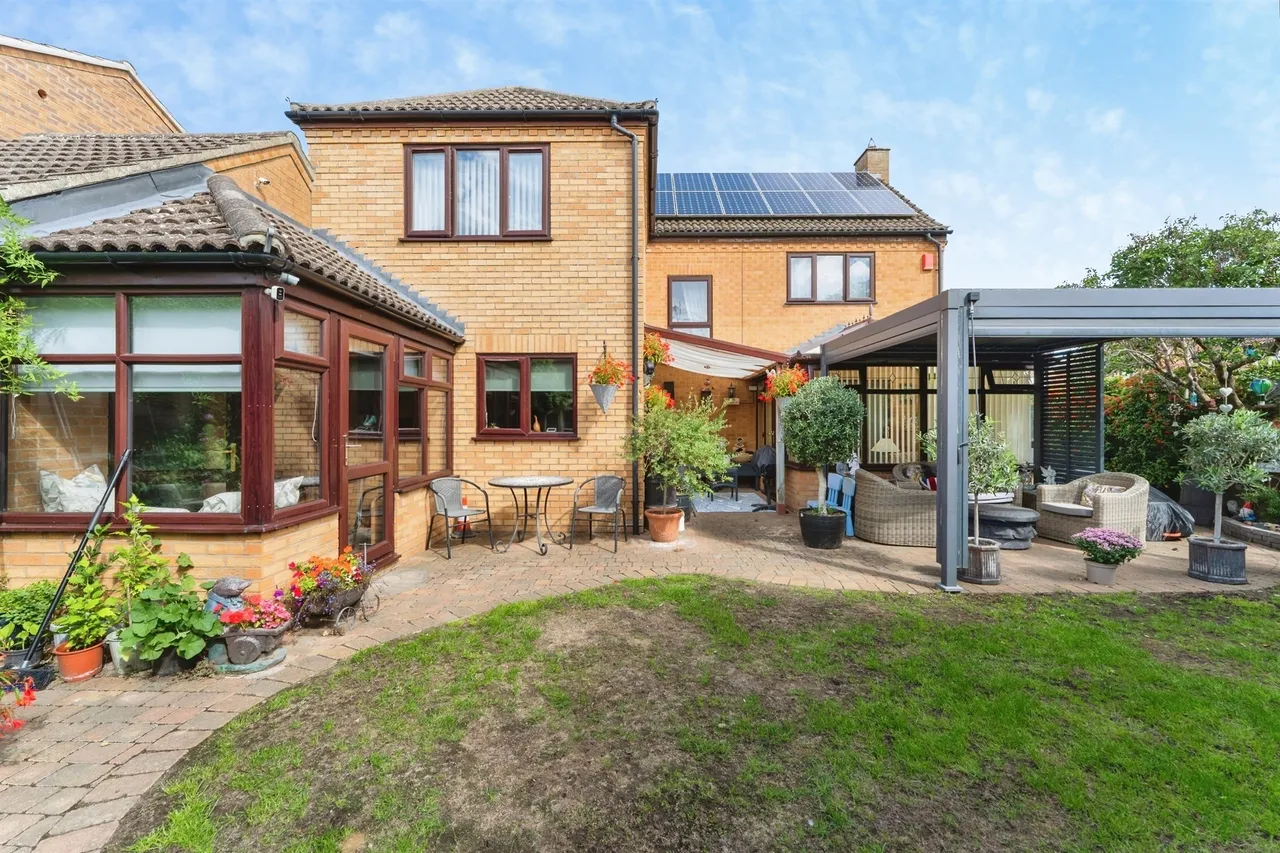 Hawthorn Walk, Bury St. Edmunds, IP28, photo 4