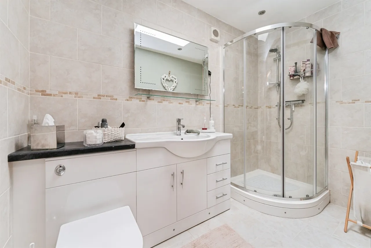 Hawthorn Walk, Bury St. Edmunds, IP28, photo 17