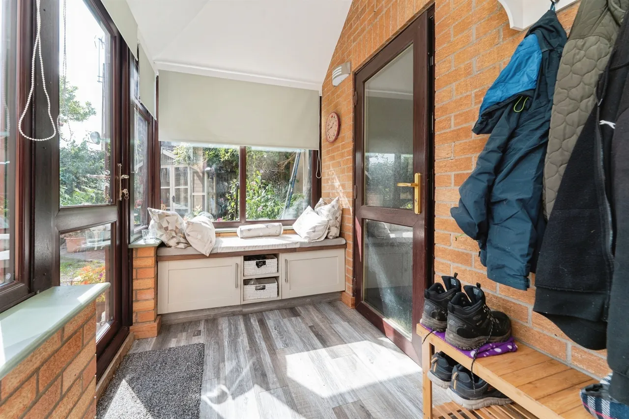 Hawthorn Walk, Bury St. Edmunds, IP28, photo 22