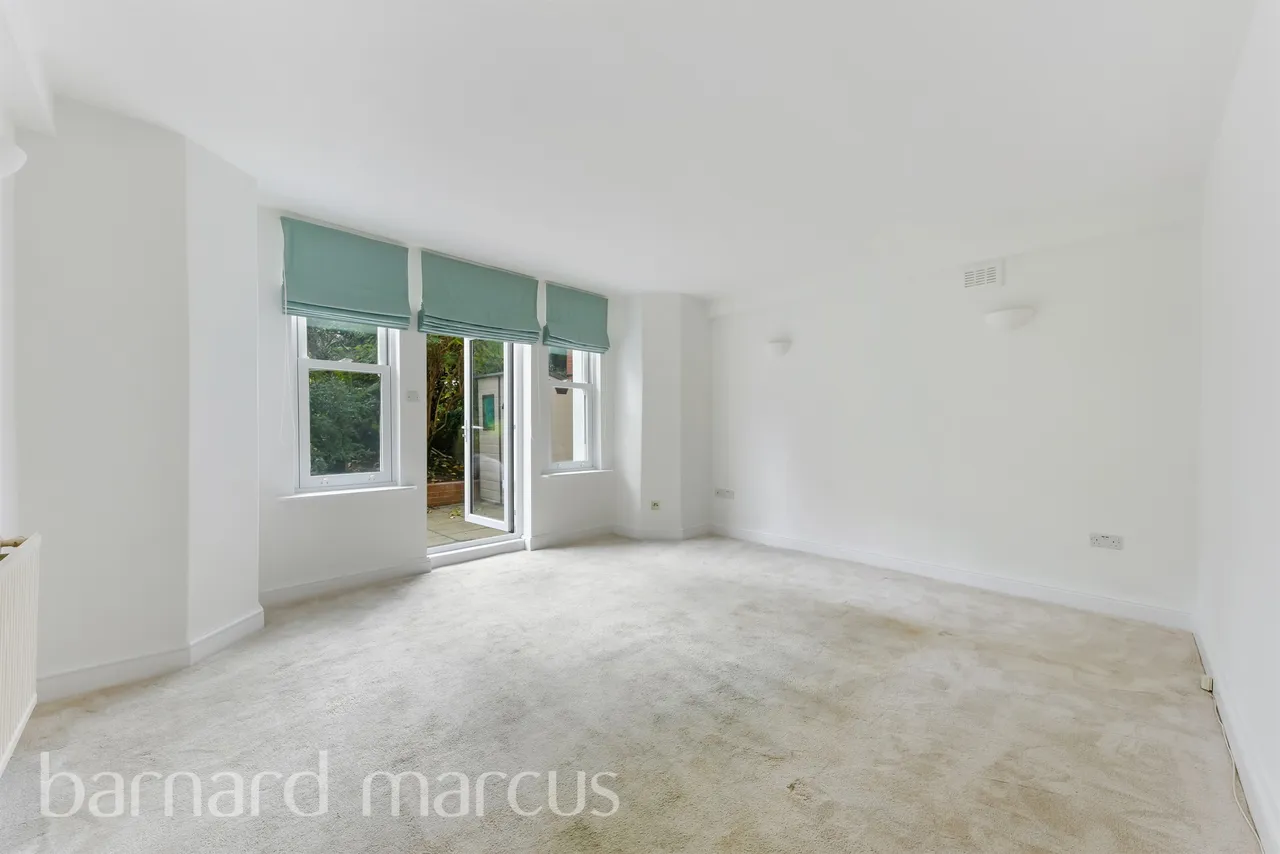 1 bed flat for sale — Upper Richmond Road, Putney