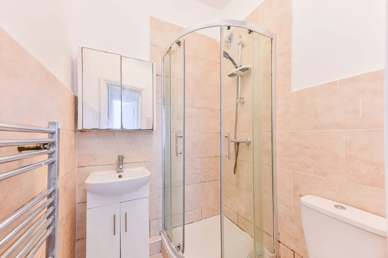 62a Wembley Park Drive, photo 5