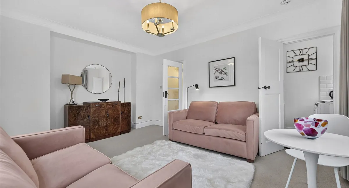 Tavistock Square, Bloomsbury, WC1H, photo 8