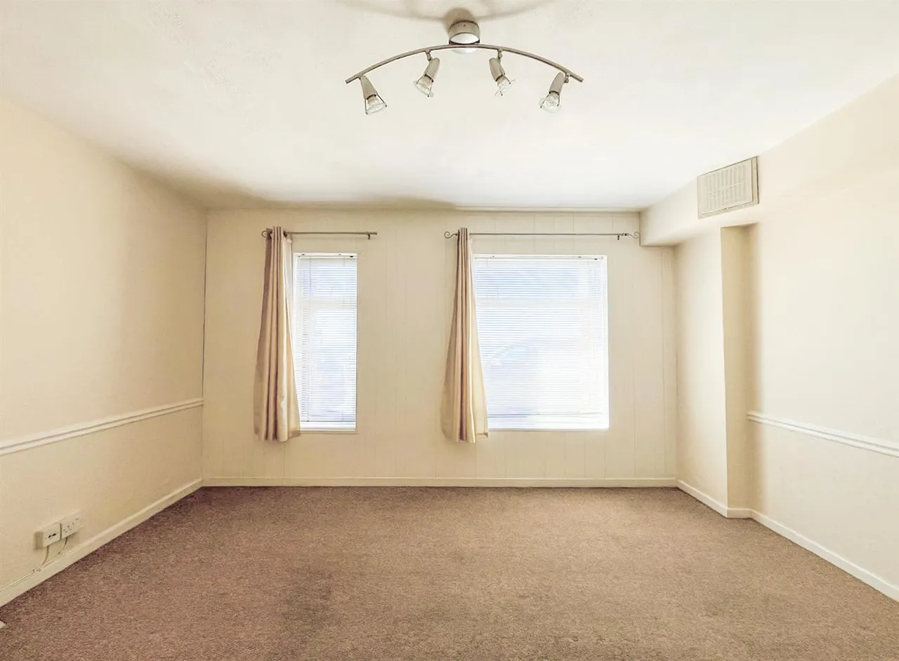 54-56 Marina, St. Leonards-On-Sea, East Sussex, TN38 0BQ, photo 5