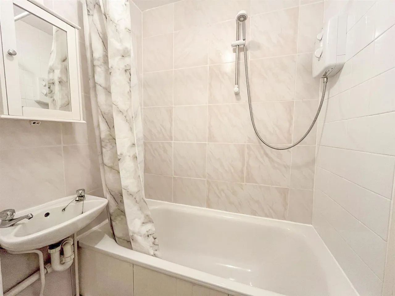 54-56 Marina, St. Leonards-On-Sea, East Sussex, TN38 0BQ, photo 12