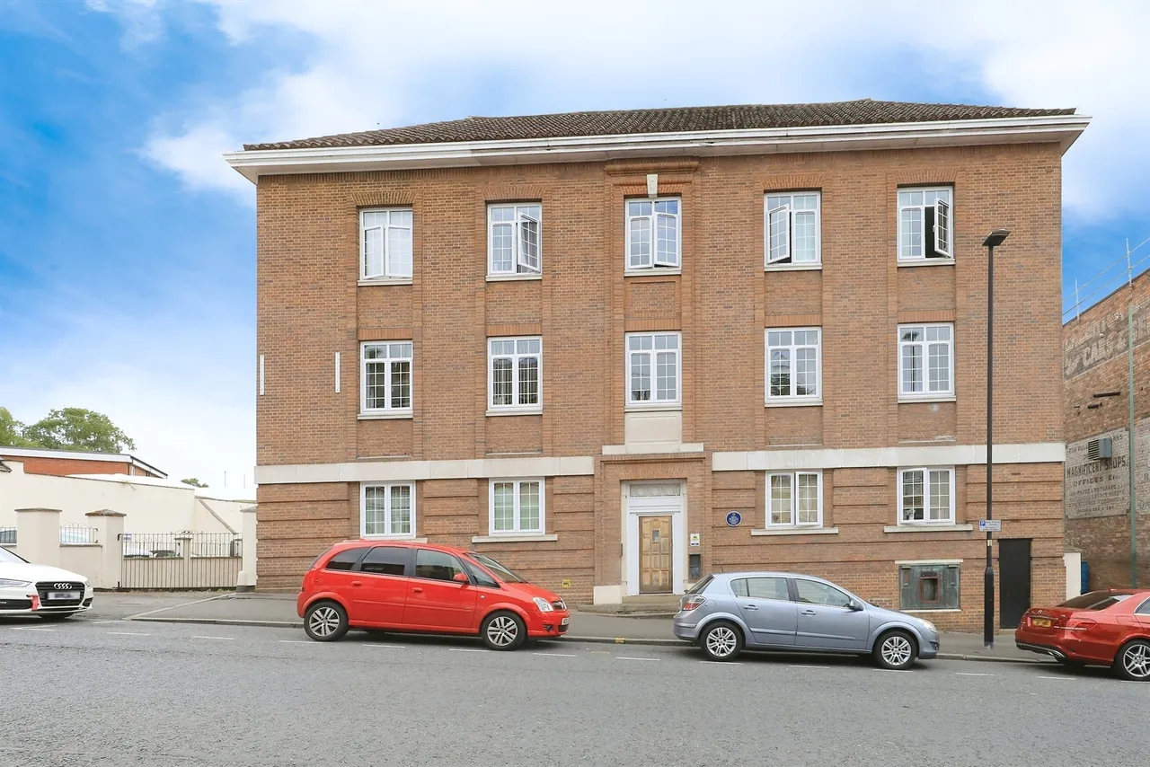 2 bed flat for sale — Blackwell Street, Kidderminster