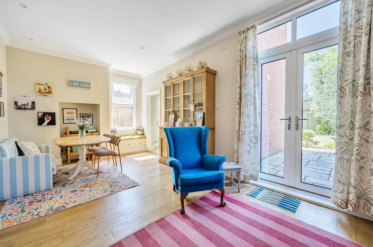West End, Melksham, SN12, photo 9