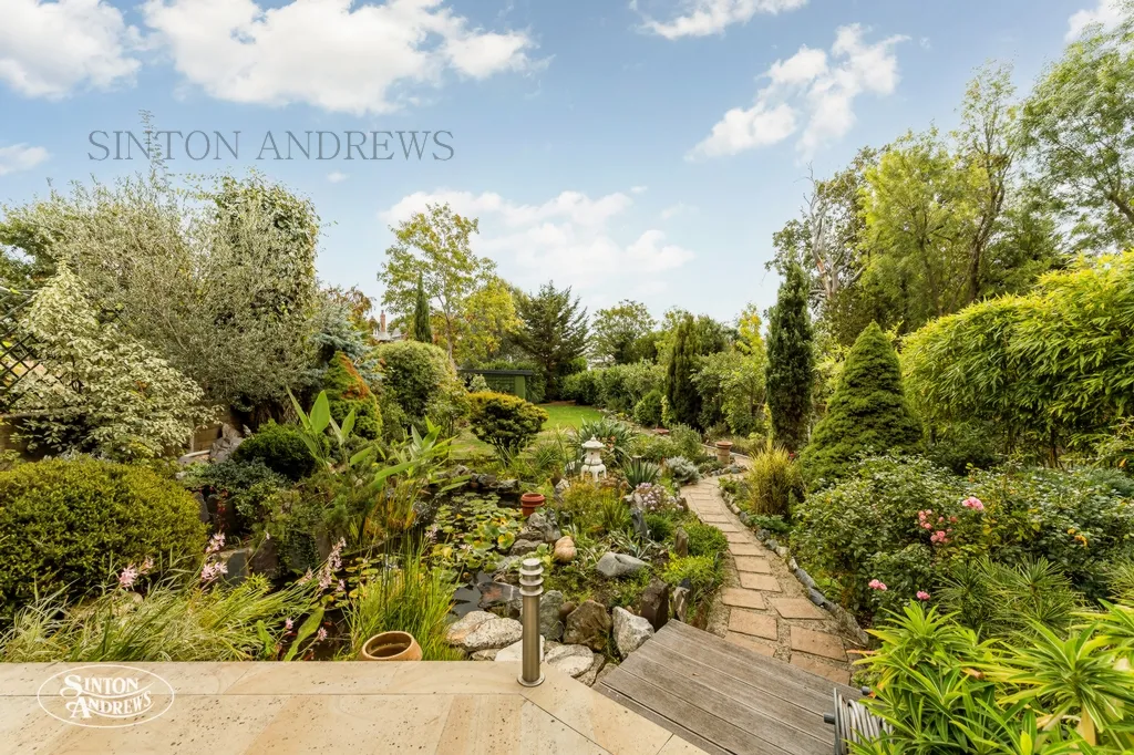 Marchwood Crescent, Ealing, photo 7