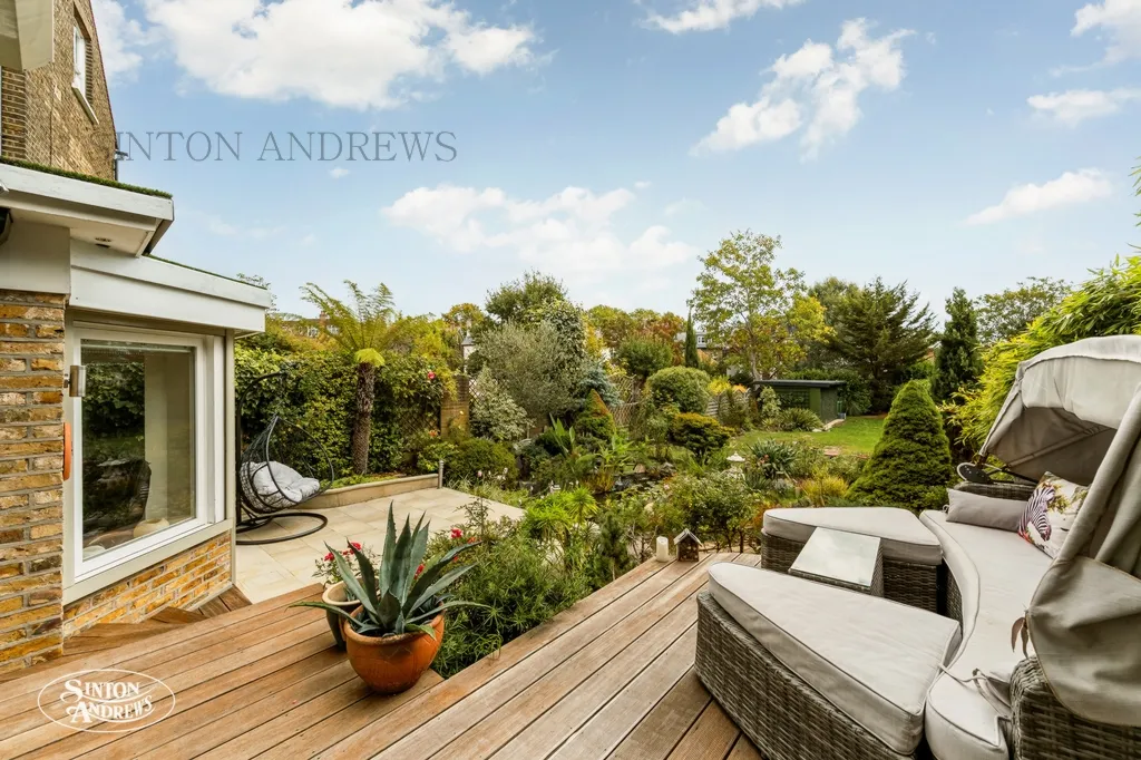 Marchwood Crescent, Ealing, photo 11