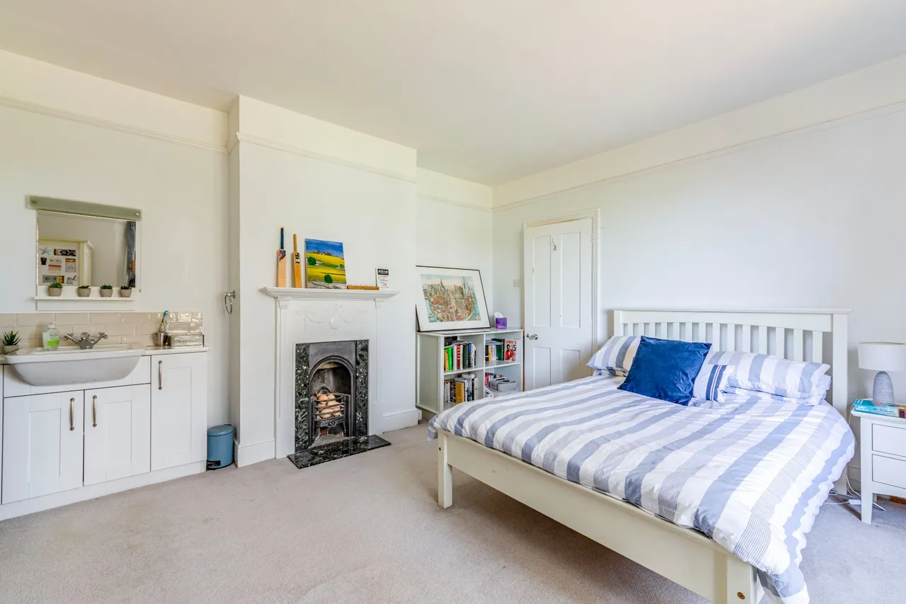 Aviary Road, Pyrford, GU22, photo 25