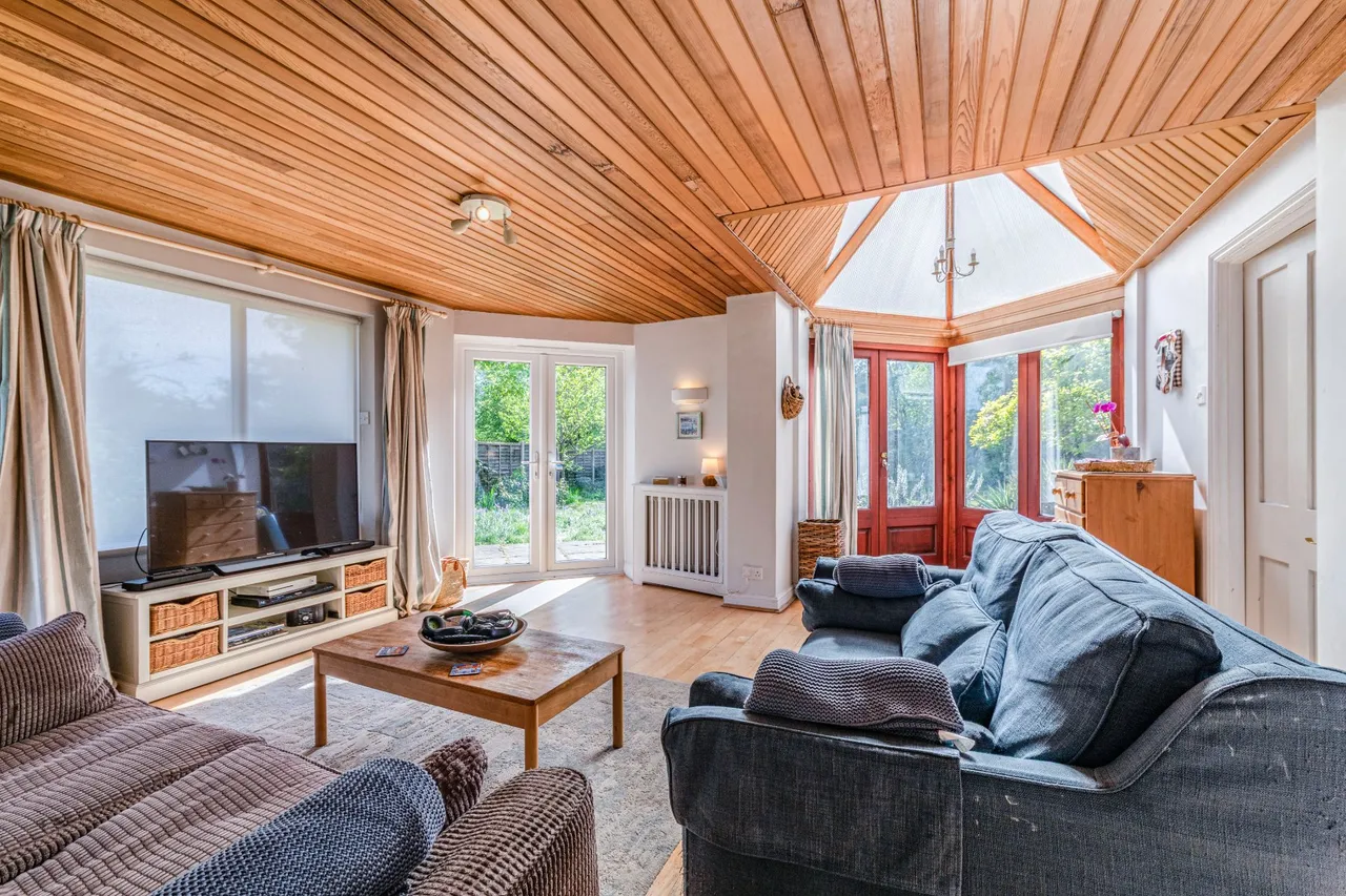 Aviary Road, Pyrford, GU22, photo 15