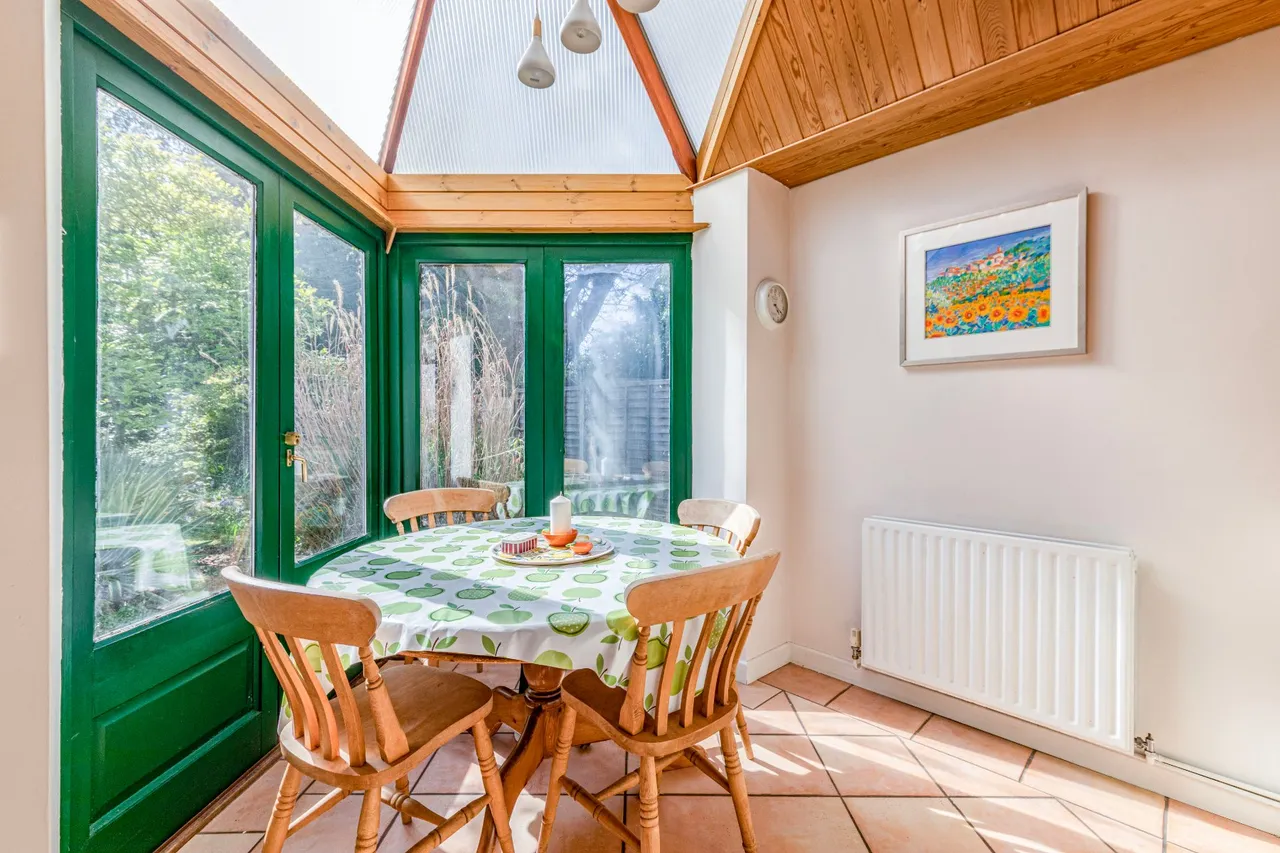 Aviary Road, Pyrford, GU22, photo 14