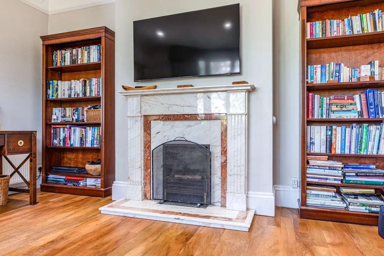 Aviary Road, Pyrford, GU22, photo 7
