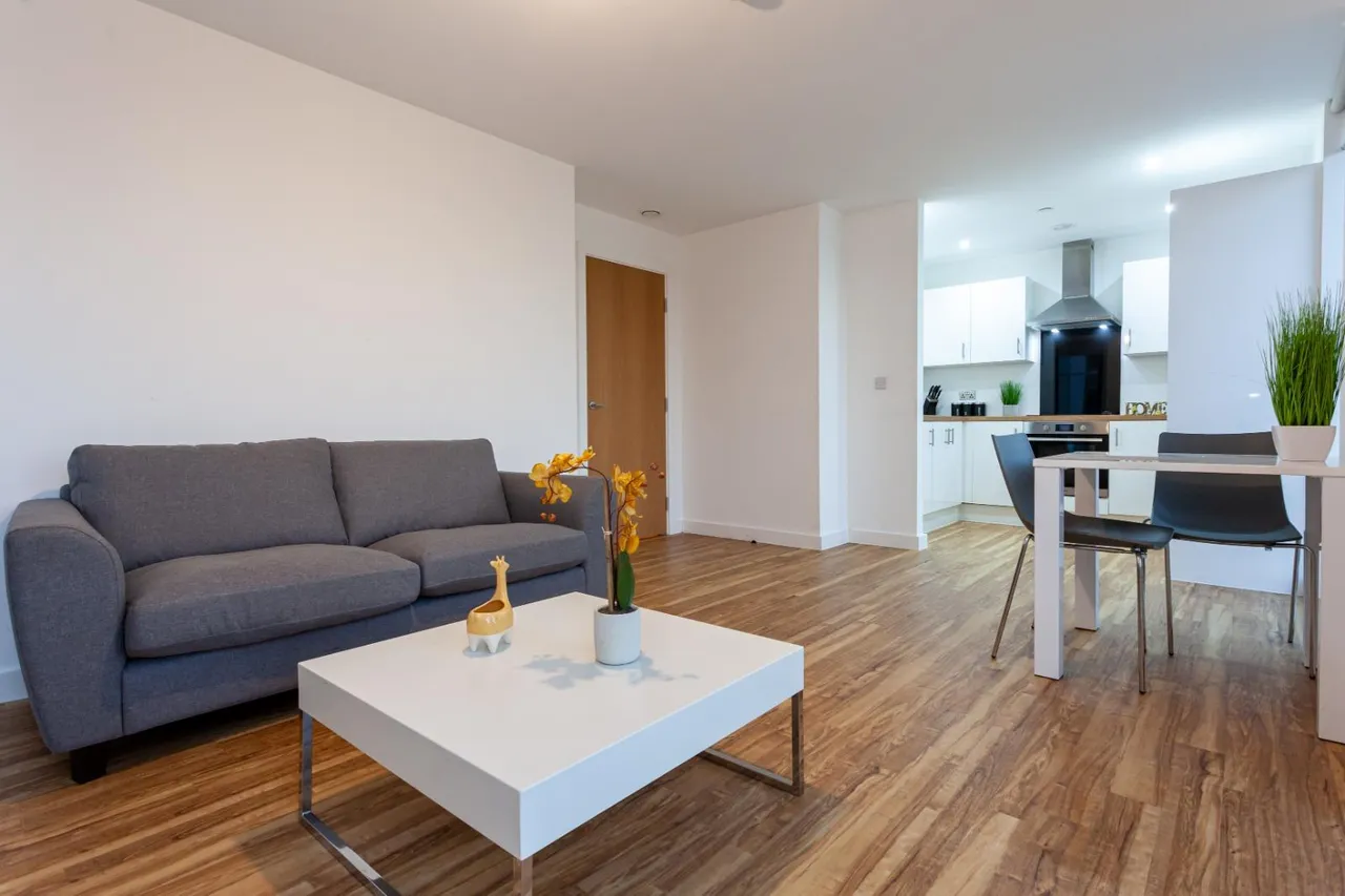 2 bed flat to rent, Michigan Avenue, Salford, M50