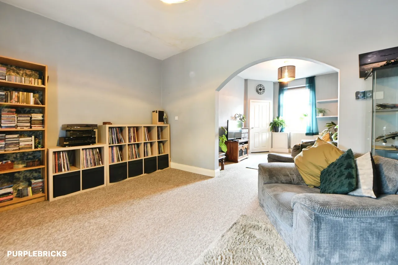 Turf Lane, Oldham, OL9, photo 8