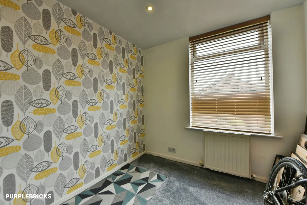 Turf Lane, Oldham, OL9, photo 6