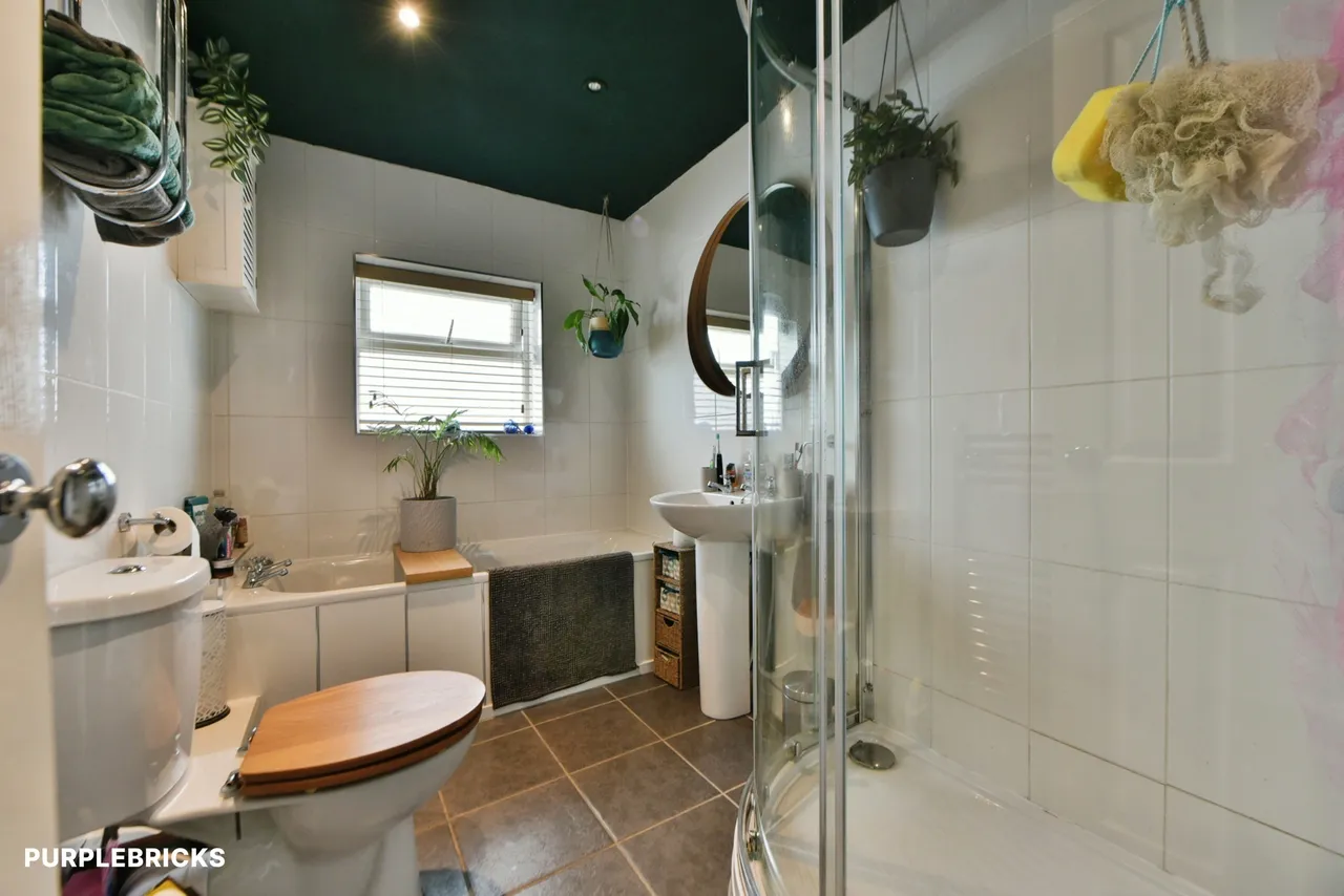 Turf Lane, Oldham, OL9, photo 3