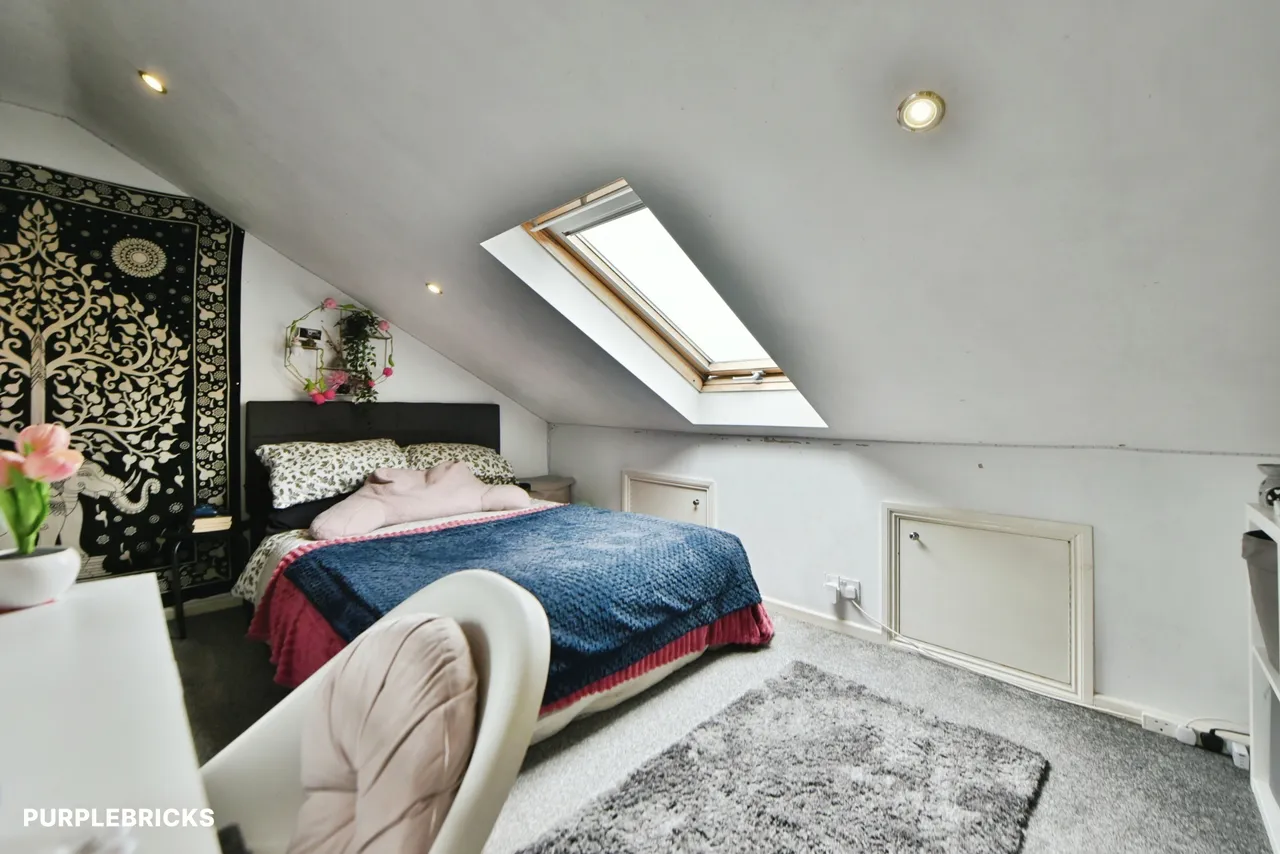 Turf Lane, Oldham, OL9, photo 18