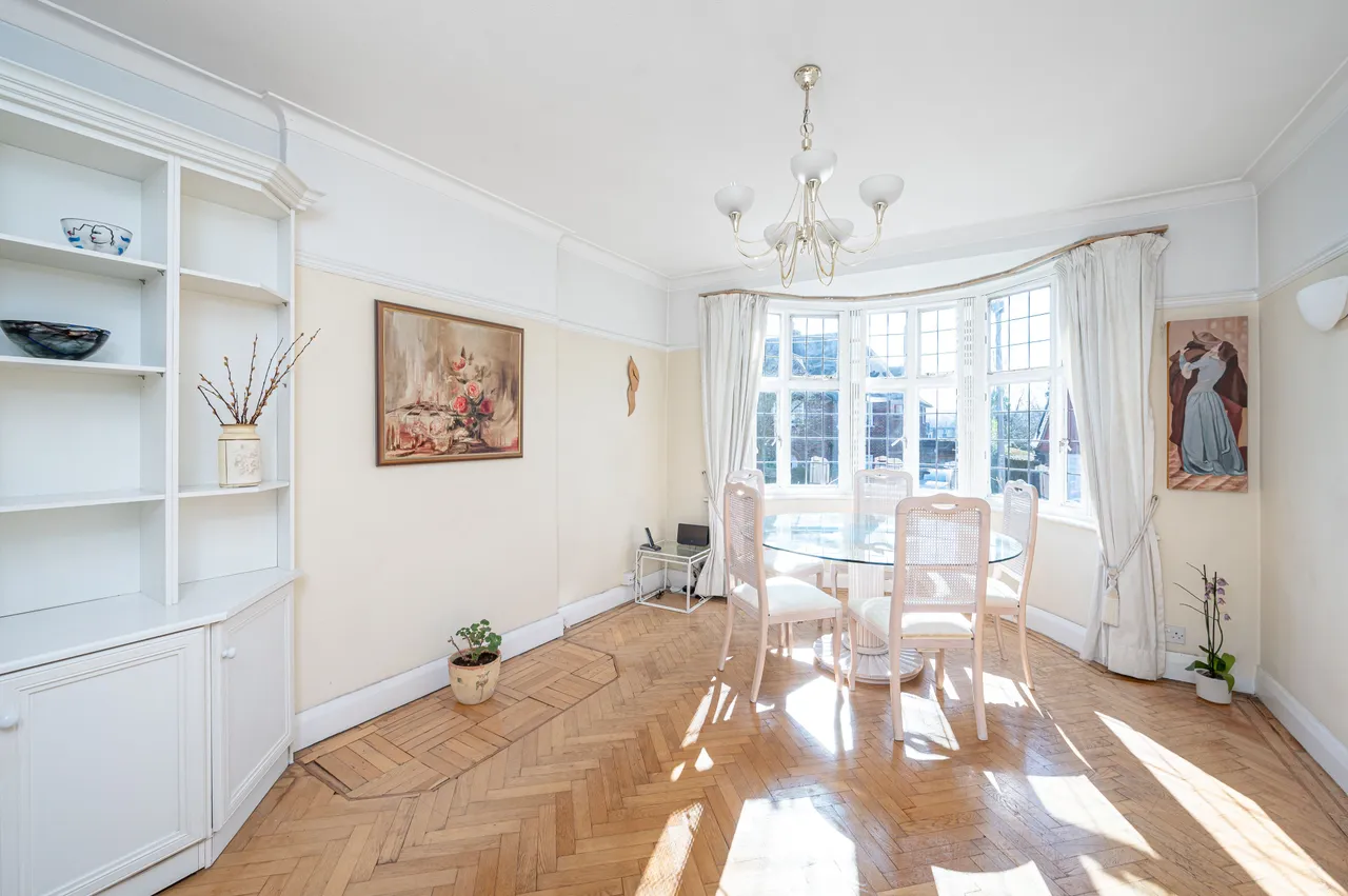 93 Brim Hill, London, photo 5