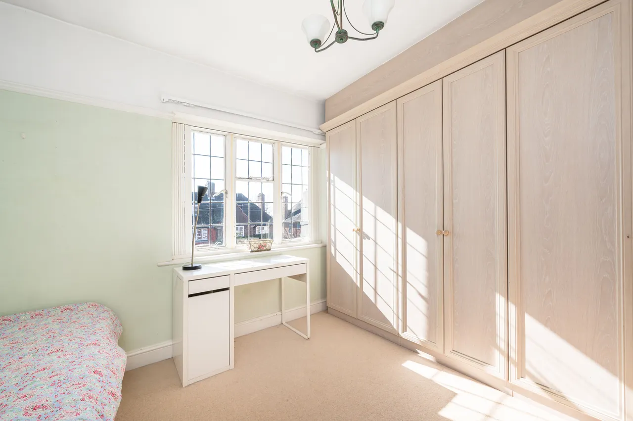 93 Brim Hill, London, photo 8