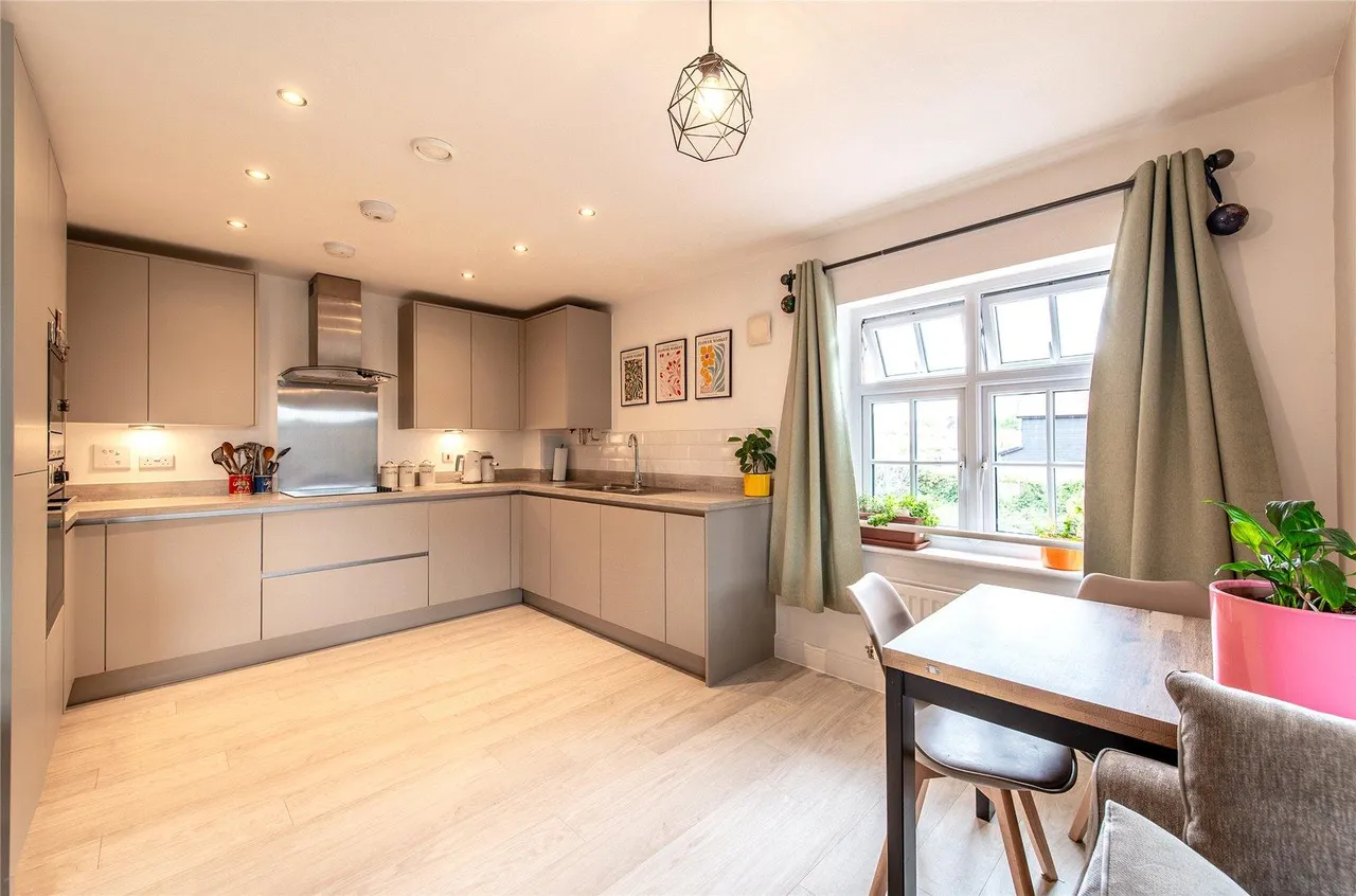 Broadclough Way, Maidstone, ME17, photo 13