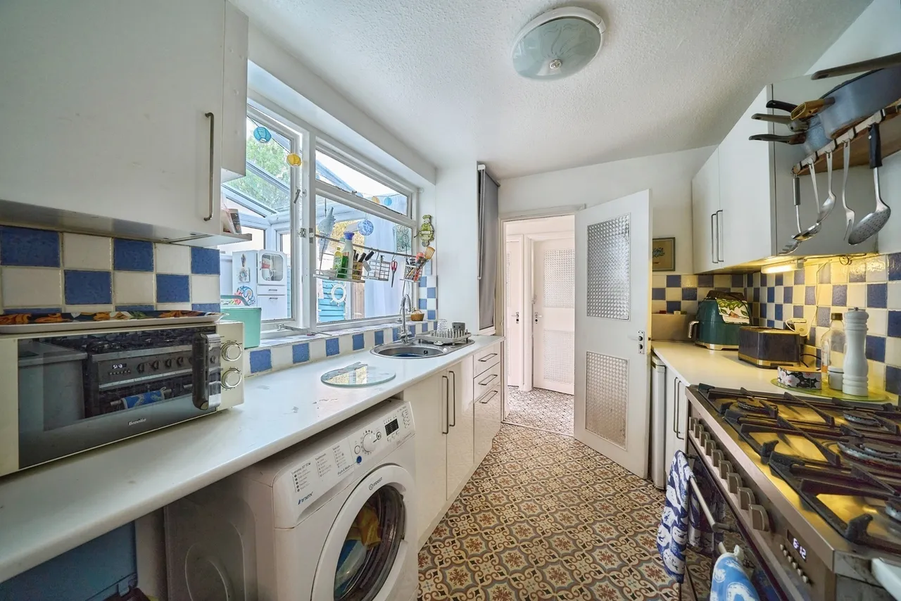 Vansittart Road, London, E7, photo 9