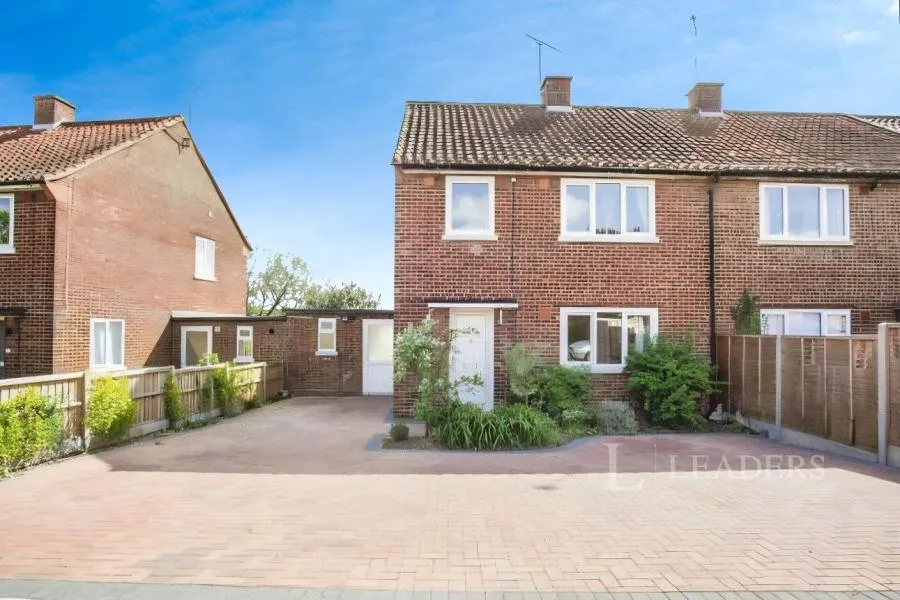 3 bed house for sale, Trumpington Drive, St. Albans, AL1