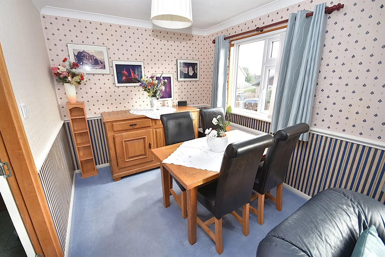 Cherryfields Road, Macclesfield, photo 10