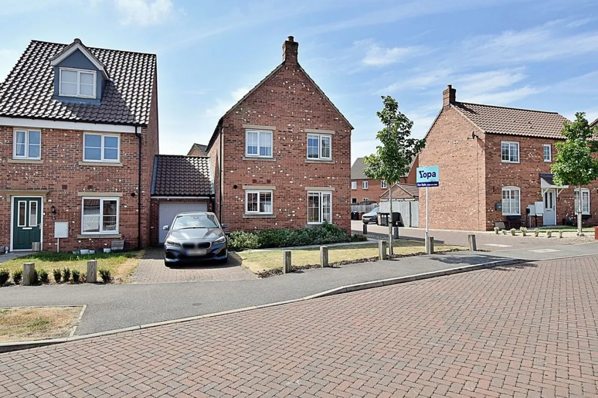 Kirk Road, Branston, photo 2