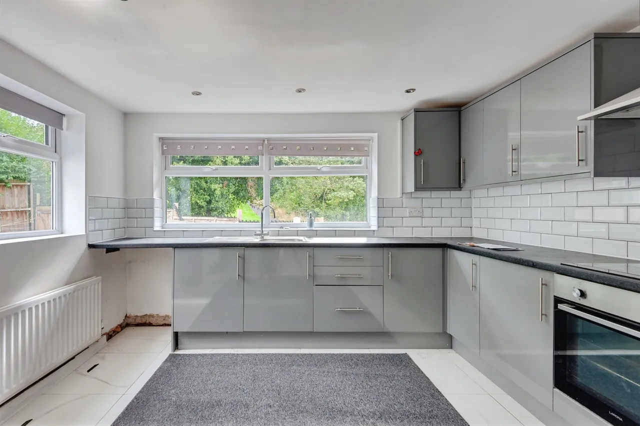 Halton Brow, Halton, WA7, photo 6