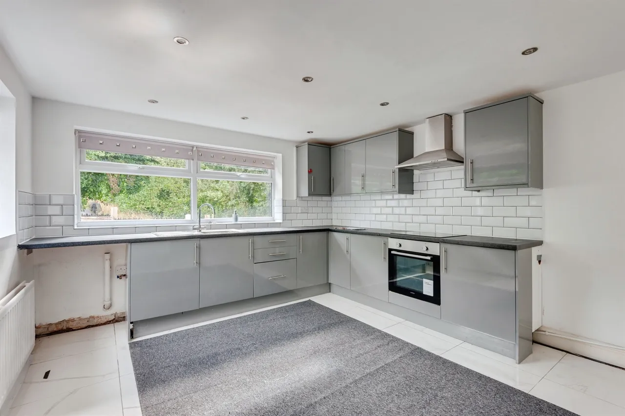 Halton Brow, Halton, WA7, photo 5
