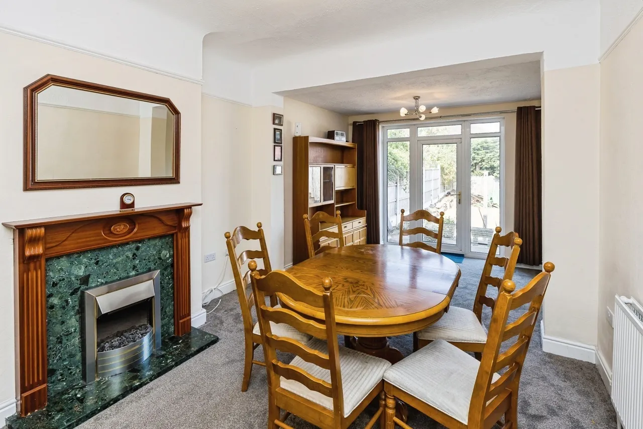 Gresford Avenue, Wirral, CH48, photo 3