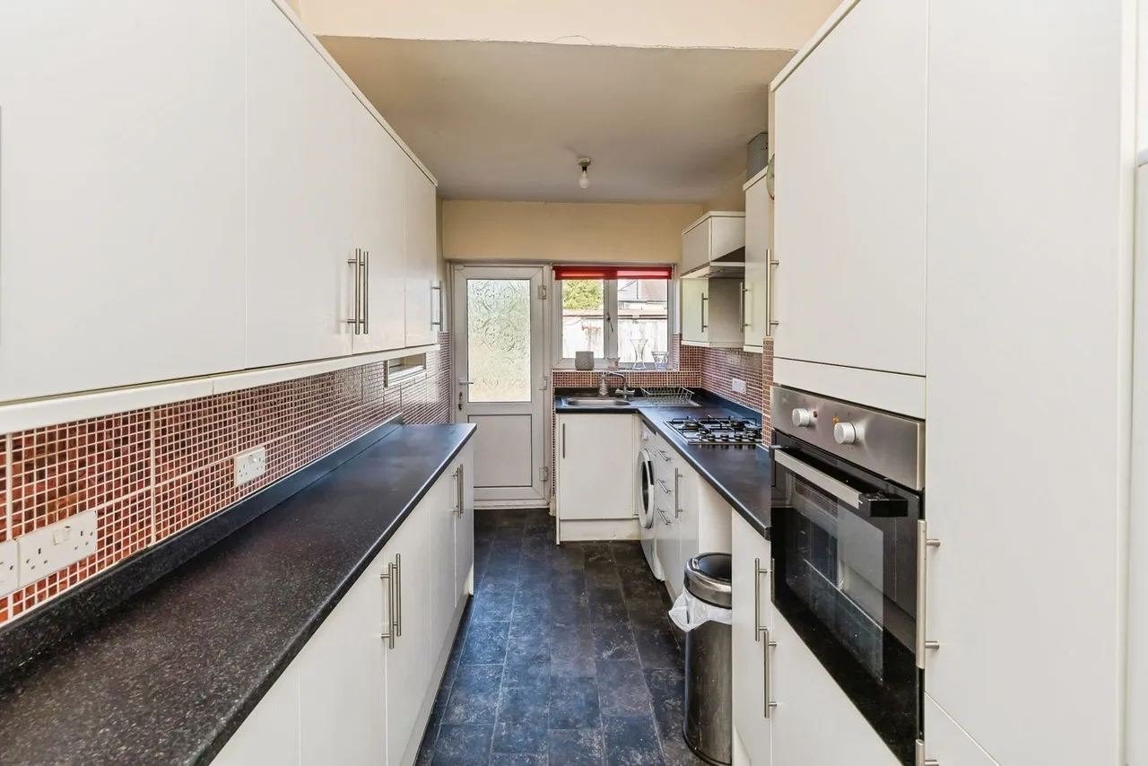 Gresford Avenue, Wirral, CH48, photo 5