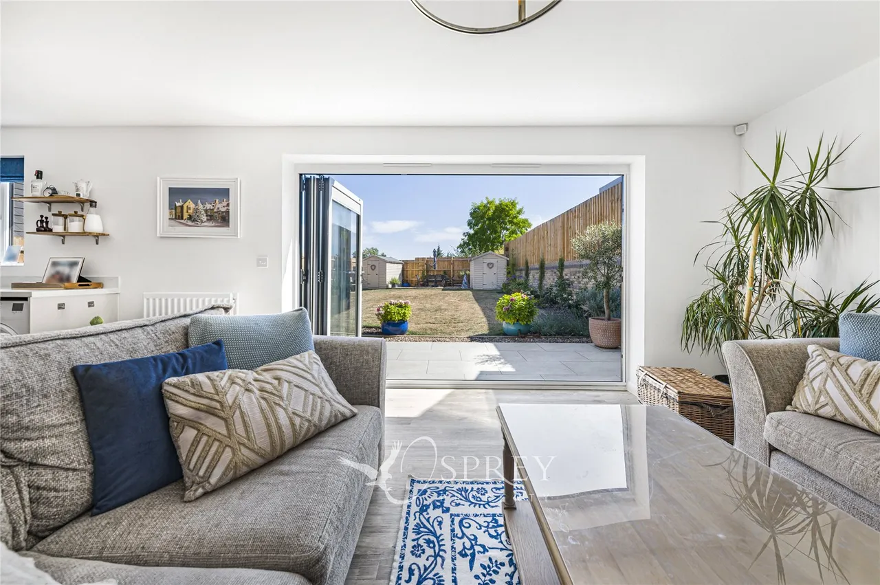 Primrose Drive, Oundle, PE8, photo 8