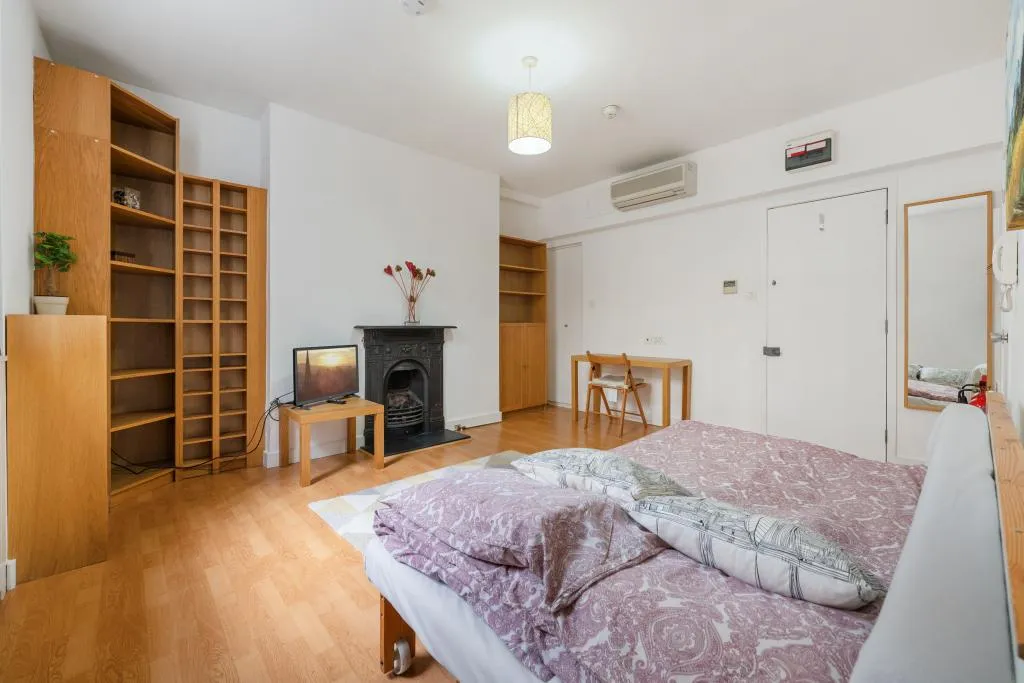 Gloucester Street, Pimlico, SW1V, photo 2