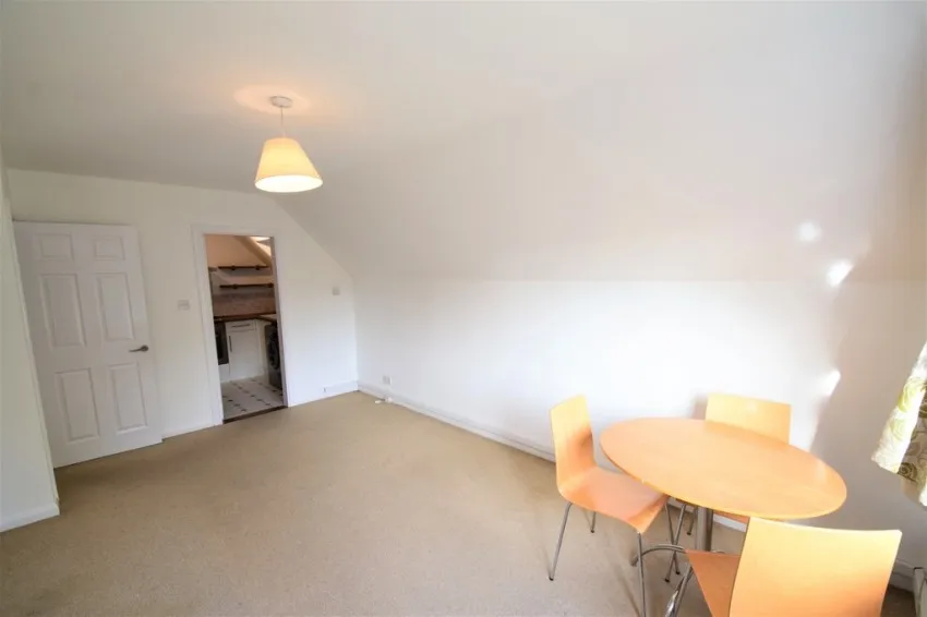 Burlington Road, W4, photo 8