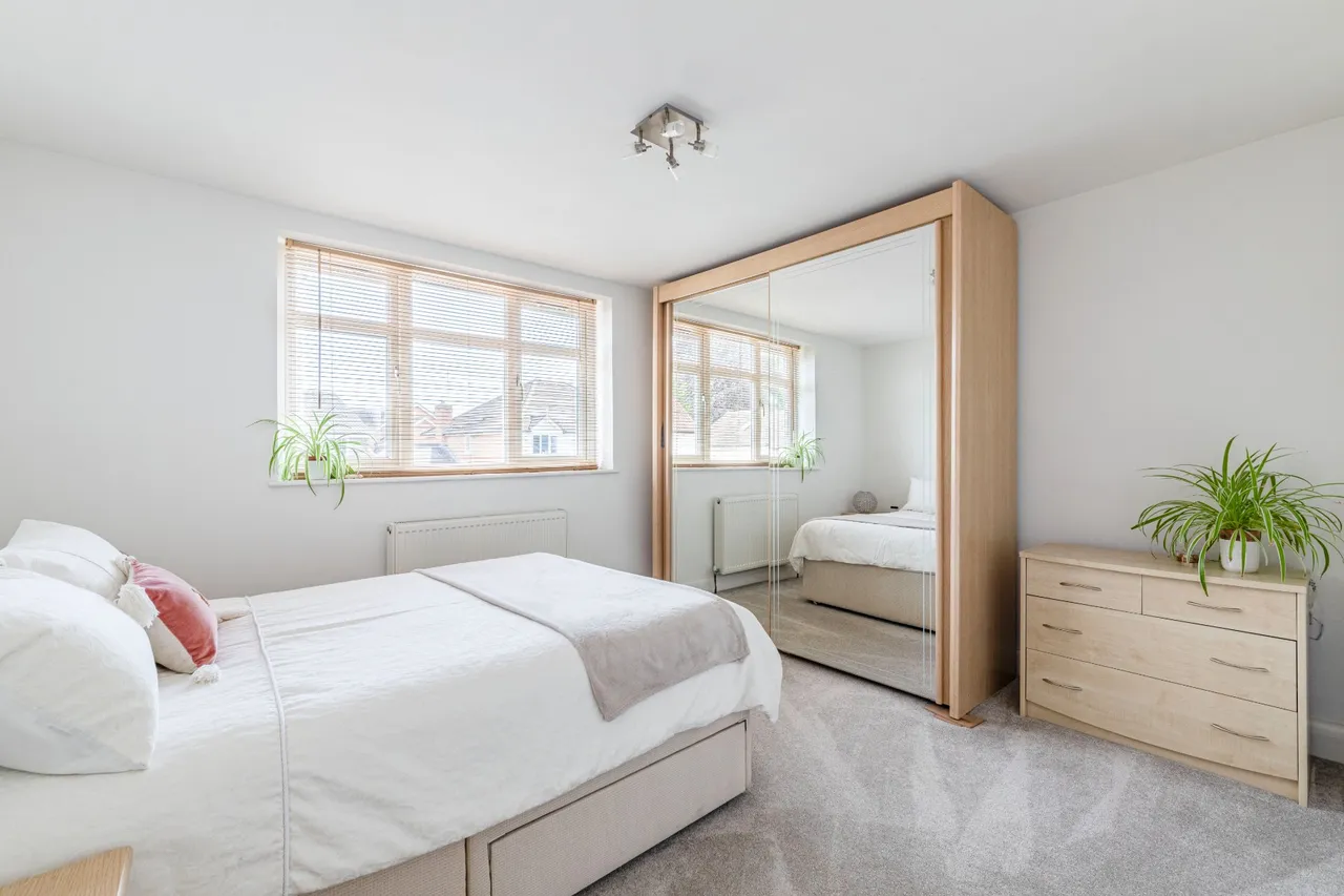 Church Road, Byfleet, KT14, photo 20