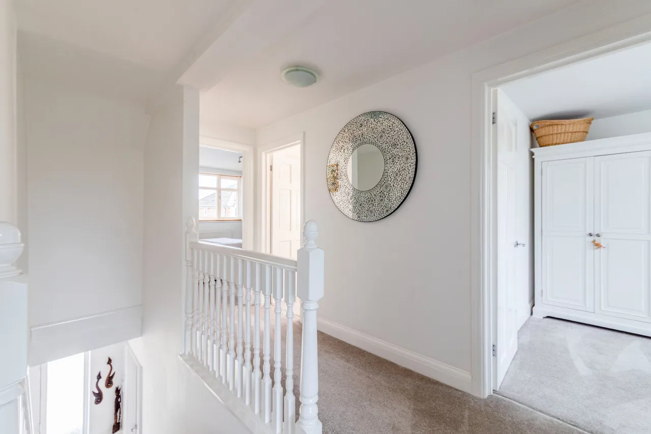 Church Road, Byfleet, KT14, photo 14