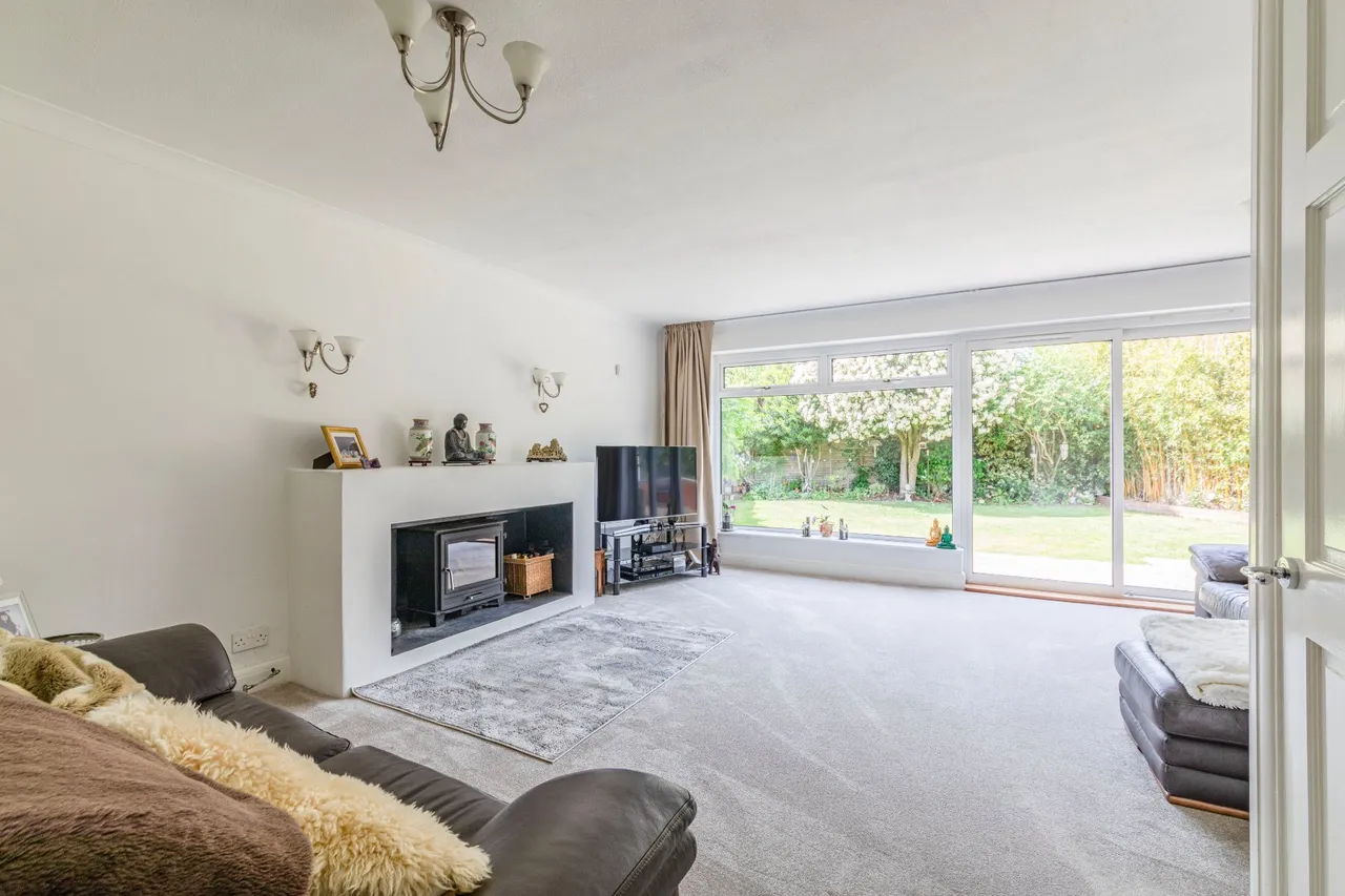 Church Road, Byfleet, KT14, photo 8